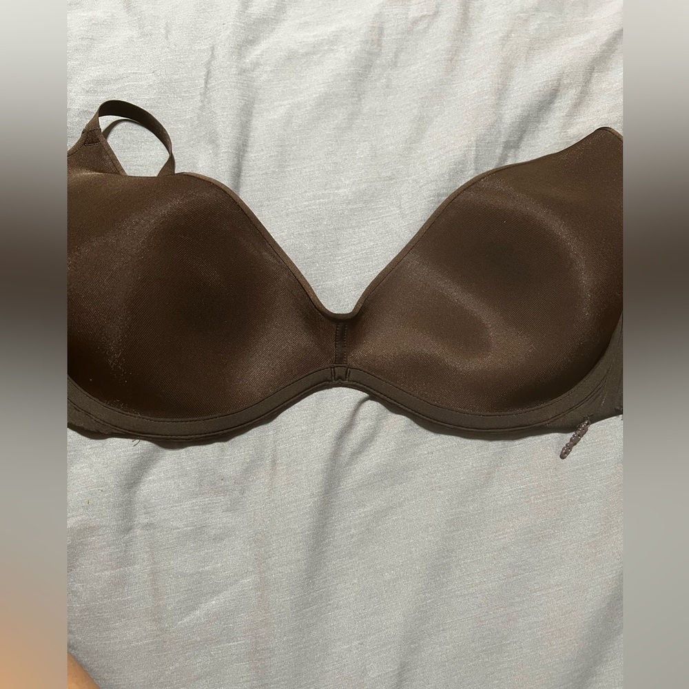 SKIMS WEIGHTLESS SCOOP BRA IN ESPRESSO - Picture 6 of 8